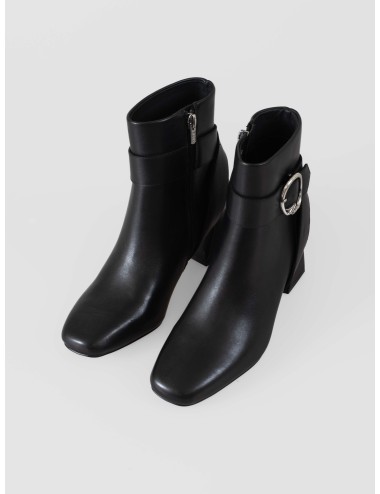 botas de KARL LAGERFELD - MARFRANC