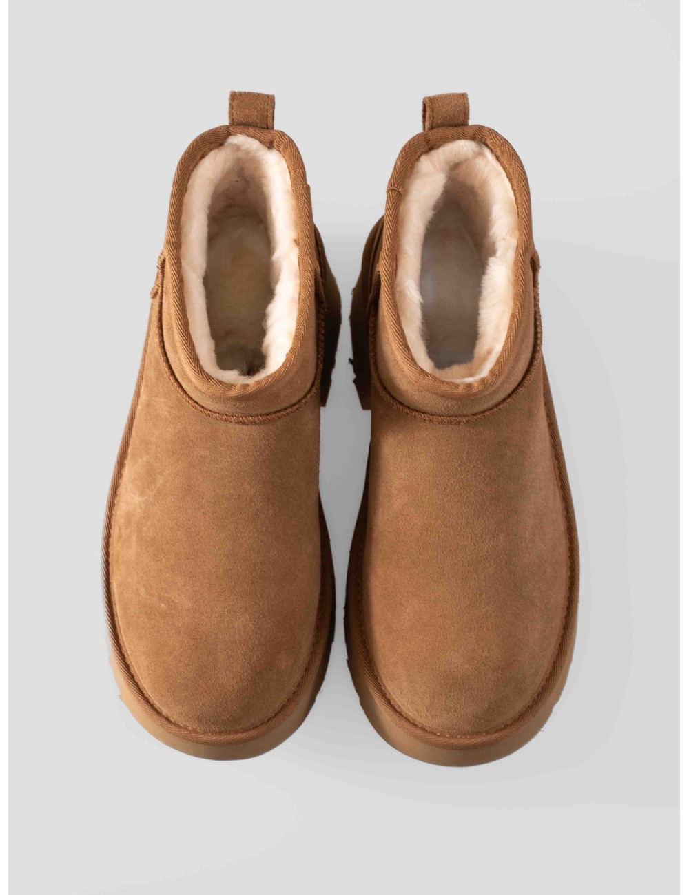 Classic Ultra Mini New Heights de UGG - MARFRANC