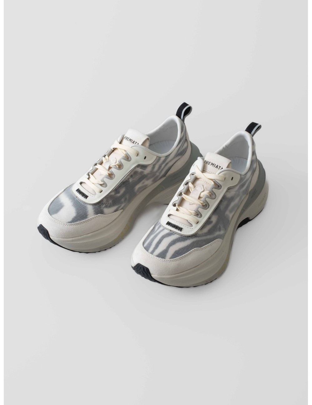 Zapatilla deportiva Premiata Hill 7507 para mujer en color blanco - MARFRANC Zapatilla deportiva Premiata Hill 7507 para mujer en color blanco - MARFRANC