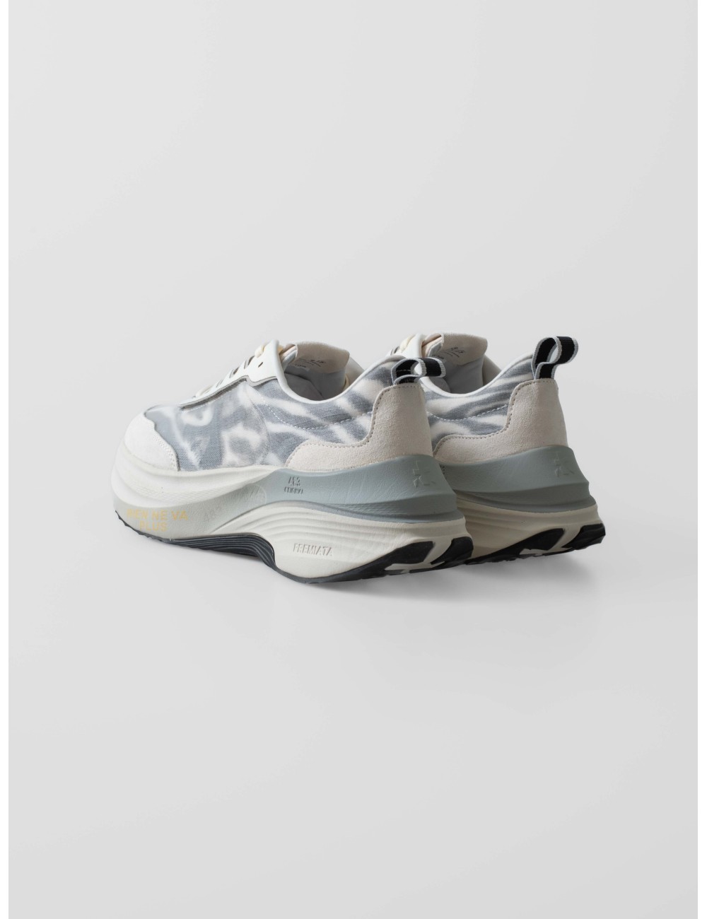 Zapatilla deportiva Premiata Hill 7507 para mujer en color blanco - MARFRANC Zapatilla deportiva Premiata Hill 7507 para mujer en color blanco - MARFRANC