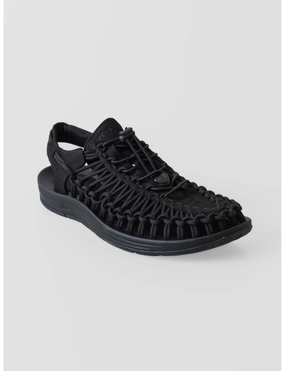Sandalias de hombre KEEN Uneek M en color negro - MARFRANC Sandalias de hombre KEEN Uneek M en color negro - MARFRANC