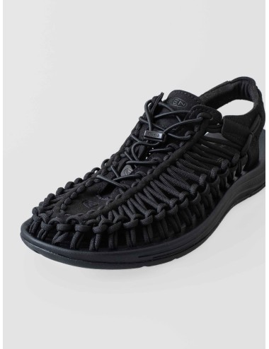 Sandalias de hombre KEEN Uneek M en color negro - MARFRANC