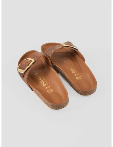 Sandalias Madrid Big Birkenstock en cuero Cognac con hebillas metálicas - Colección premium - MARFRANC