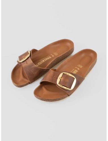 Sandalias Madrid Big Birkenstock en cuero Cognac con hebillas metálicas - Colección premium - MARFRANC