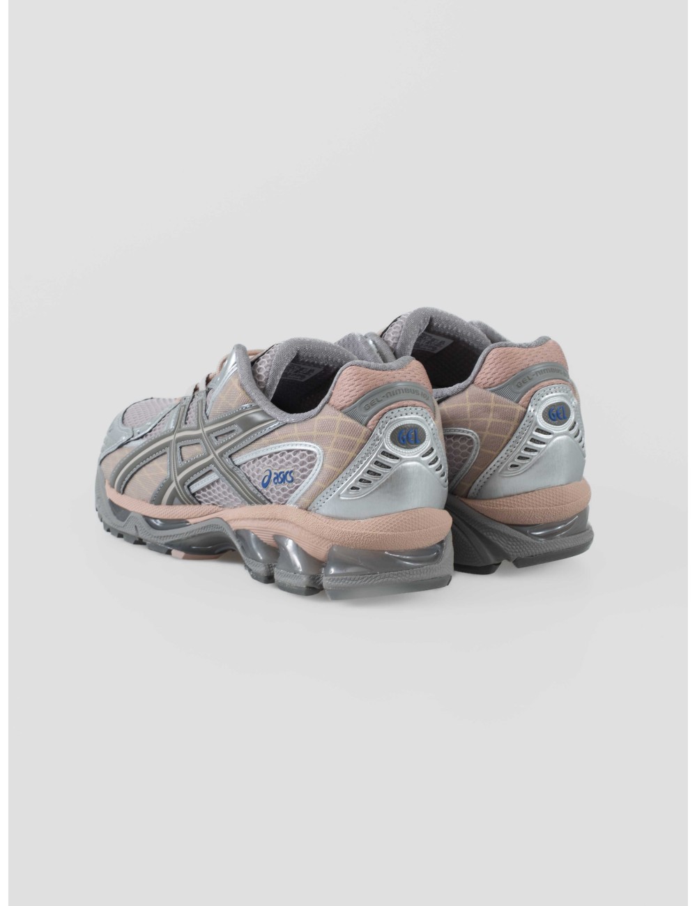Zapatilla de running GEL-NIMBUS 10.1 ASICS en plateado/rosa para mujer, con tecnología GEL y suela duradera. - MARFRANC Zapatilla de running GEL-NIMBUS 10.1 ASICS en plateado/rosa para mujer, con tecnología GEL y suela duradera. - MARFRANC