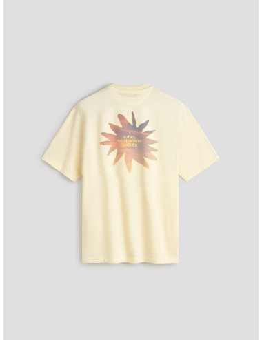 SUNSET TEE - LES HÉRITIERS y MAS SORRER, refleja la experiencia de un día perfecto en el Empordà