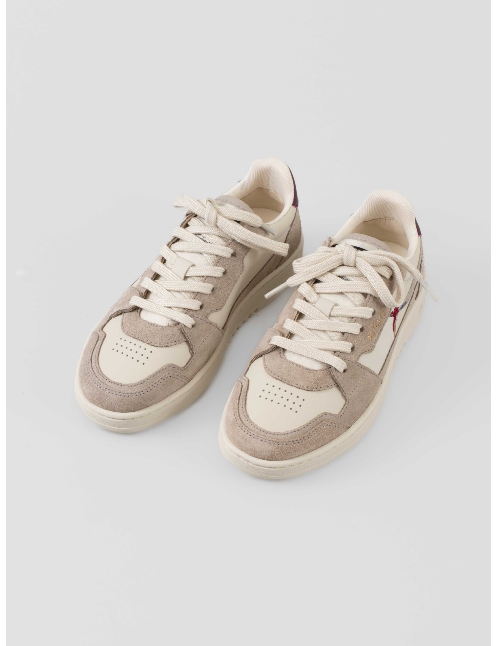 zapatillas beige y morado mujer AXEL ARIGATO con bordado de abeja - MARFRANC zapatillas beige y morado mujer AXEL ARIGATO con bordado de abeja - MARFRANC
