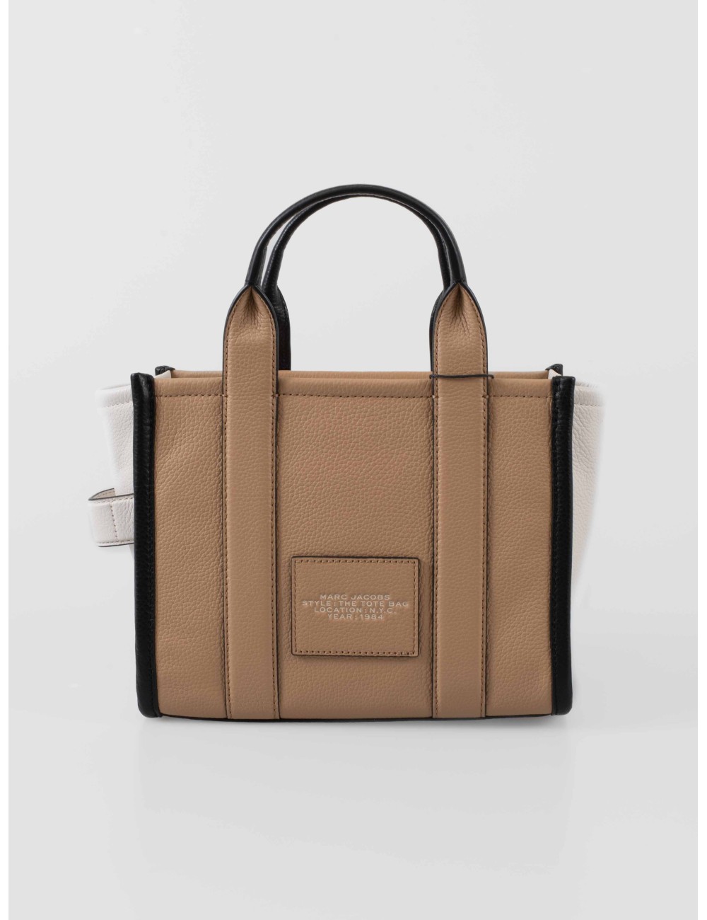 Bolso tote de cuero Marc Jacobs color camel para mujer con correa ajustable y cremallera superior - MARFRANC Bolso tote de cuero Marc Jacobs color camel para mujer con correa ajustable y cremallera superior - MARFRANC