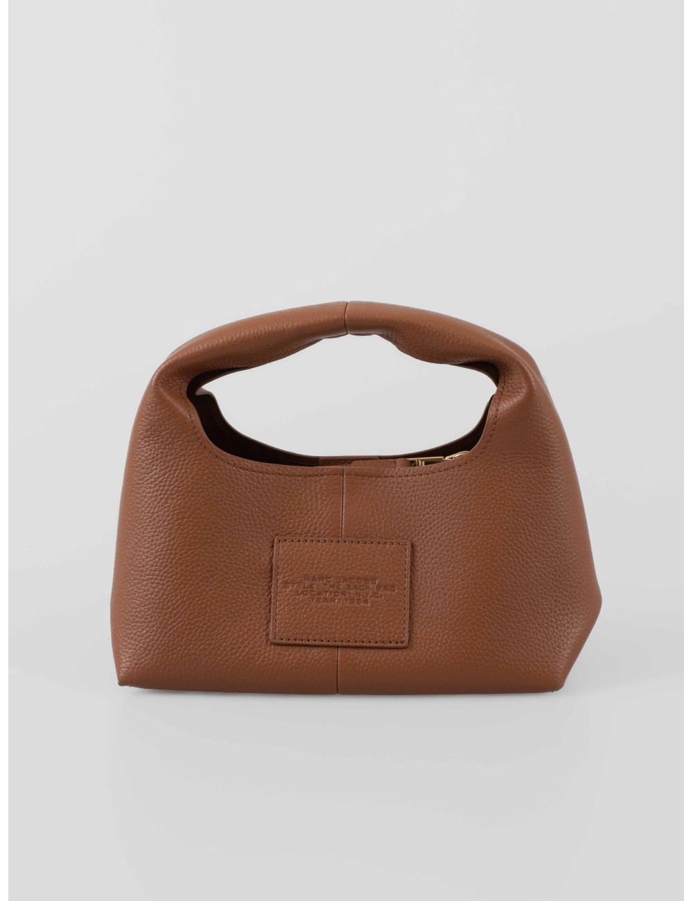 Bolso mujer Marc Jacobs The Sack Bag cuero color Argan Oil con cierre magnético y asa superior - MARFRANC Bolso mujer Marc Jacobs The Sack Bag cuero color Argan Oil con cierre magnético y asa superior - MARFRANC