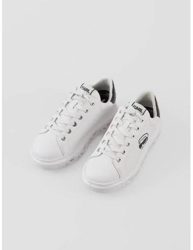 Zapatillas Kapri Kite de Karl Lagerfeld para mujer en acabado minimalista blanco con detalles sutiles plateados - MARFRANC