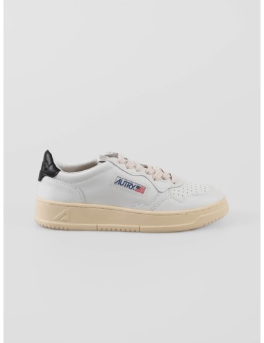Las zapatillas Low Medalist de Autry fusionan el legado del tenis de los años 80 con un diseño contemporáneo - MARFRANC