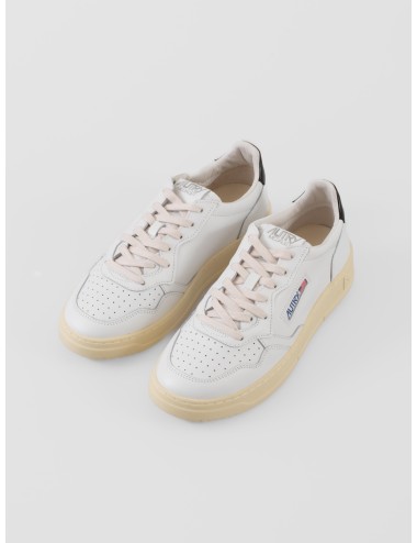 Las zapatillas Low Medalist de Autry fusionan el legado del tenis de los años 80 con un diseño contemporáneo - MARFRANC