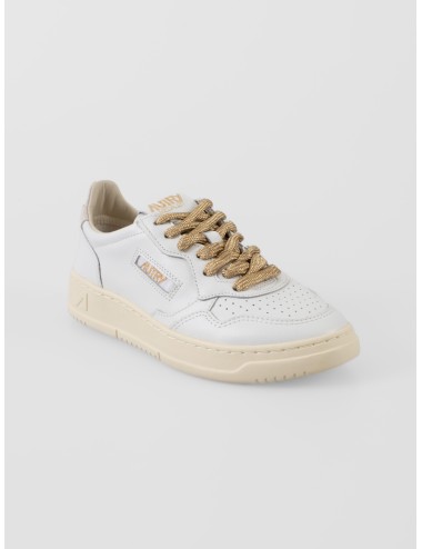 Las zapatillas Low Medalist de Autry fusionan el legado del tenis de los años 80 con un diseño contemporáneo - MARFRANC