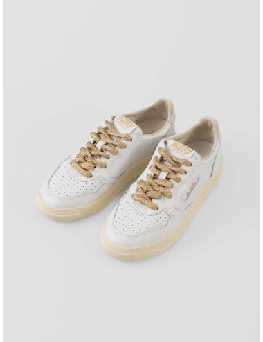 Las zapatillas Low Medalist de Autry fusionan el legado del tenis de los años 80 con un diseño contemporáneo - MARFRANC