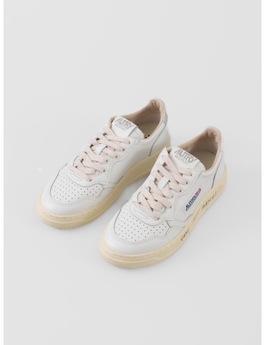 Zapatillas Low Medalist ML05 de Autry para mujer con suela con grabado “Game Set Match” - MARFRANC
