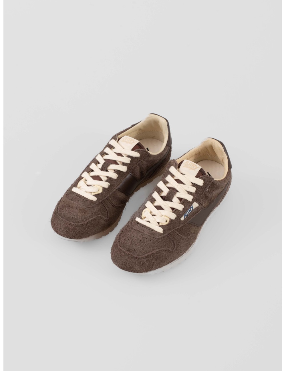 Zapatillas Windspin de Autry en ante marrón para mujer - MARFRANC