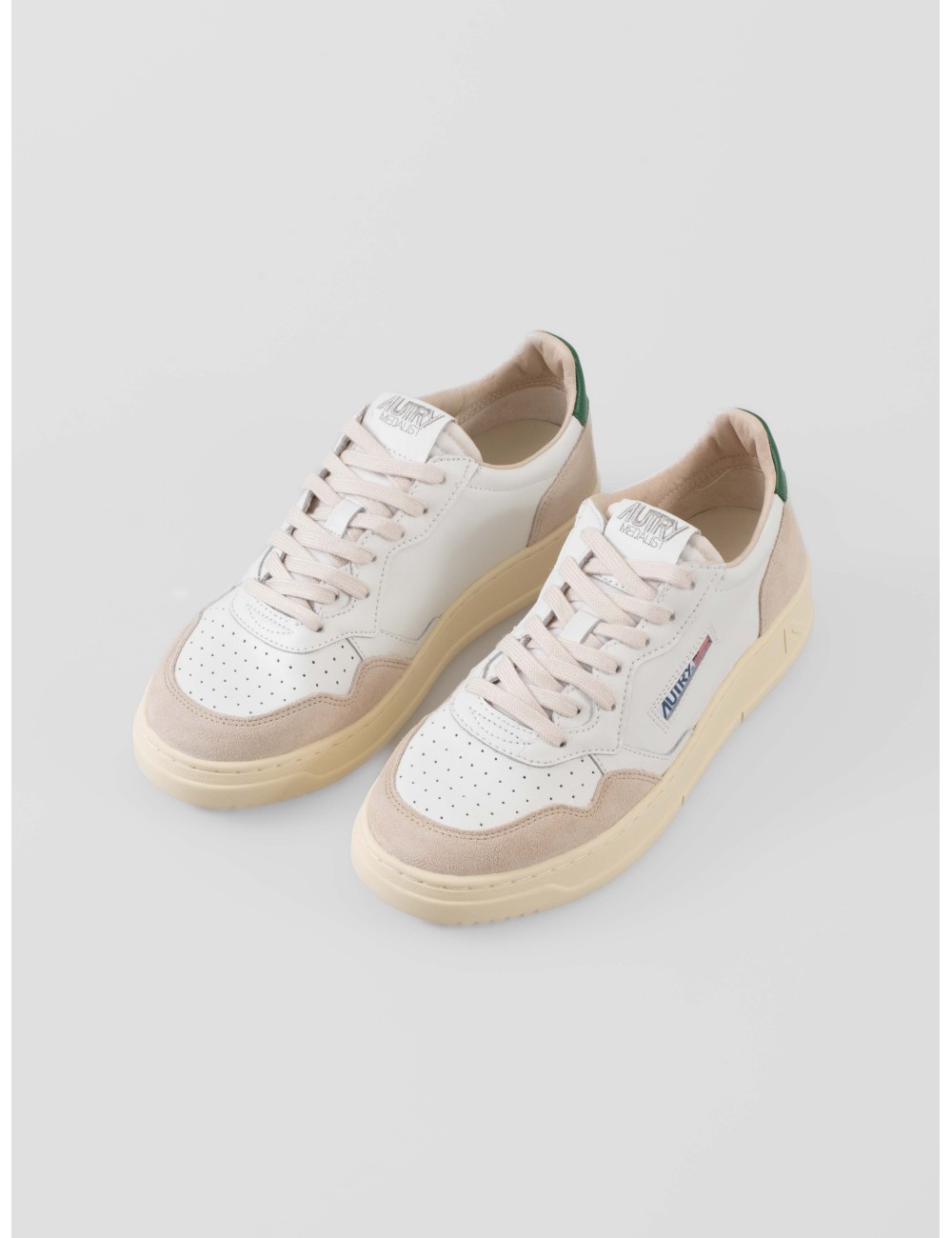 Zapatillas Medalist Low LS23 de Autry, homenaje al estilo retro-tenis de los años 80 para hombre - MARFRANC Zapatillas Medalist Low LS23 de Autry, homenaje al estilo retro-tenis de los años 80 para hombre - MARFRANC