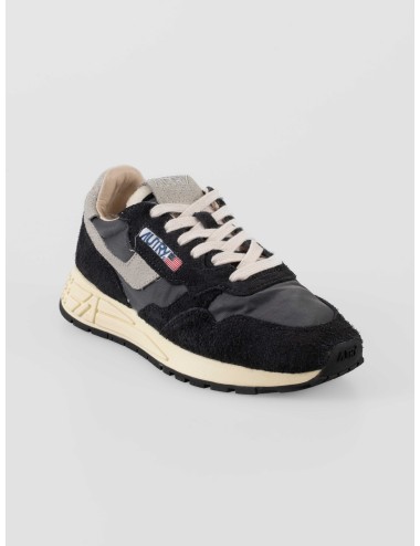 Las zapatillas Reelwind Low NC05 son un icono de estilo sutil y confort - MARFRANC