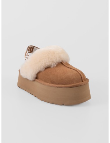 Zapatillas Funkette de UGG. Su alta plataforma aporta ligereza y un look moderno.
