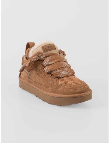 Zapatillas Lowmel de UGG, un híbrido entre sneaker y bota urbana con un alma sostenible - MARFRANC