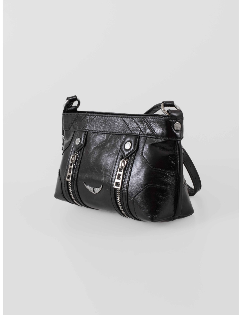El Sunny Moody de Zadig & Voltaire, en brillante piel de vaca negra con acabado vintage - MARFRANC