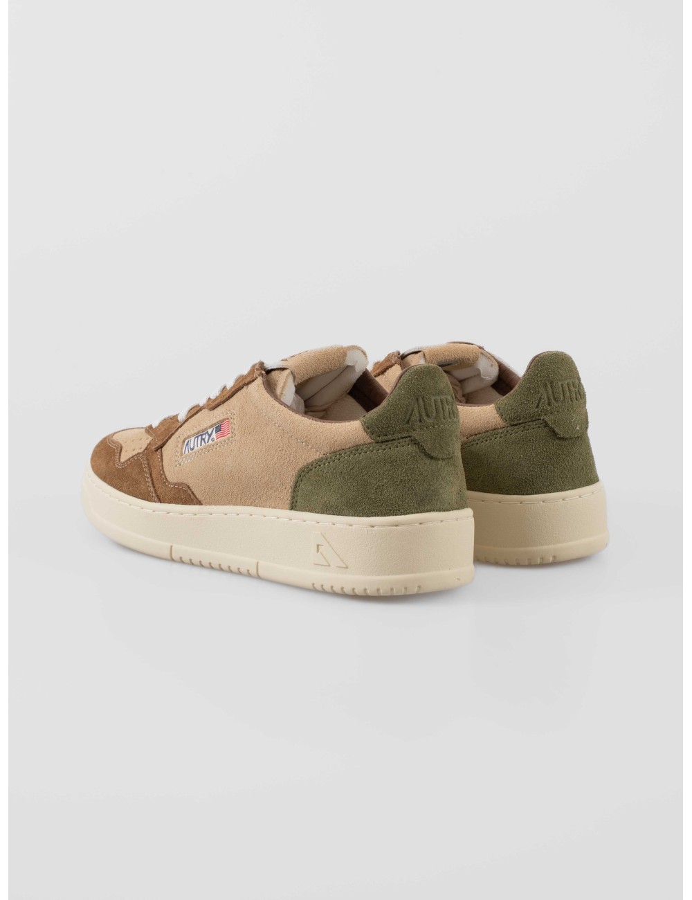 Zapatillas de hombre Autry Medalist Low en ante tricolor Land & Caper - MARFRANC