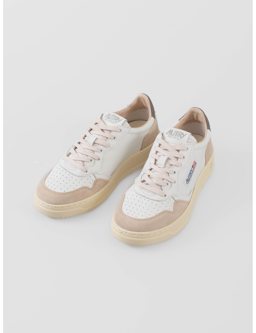 Zapatillas Medalist Low de Autry en blanco y morel - MARFRANC