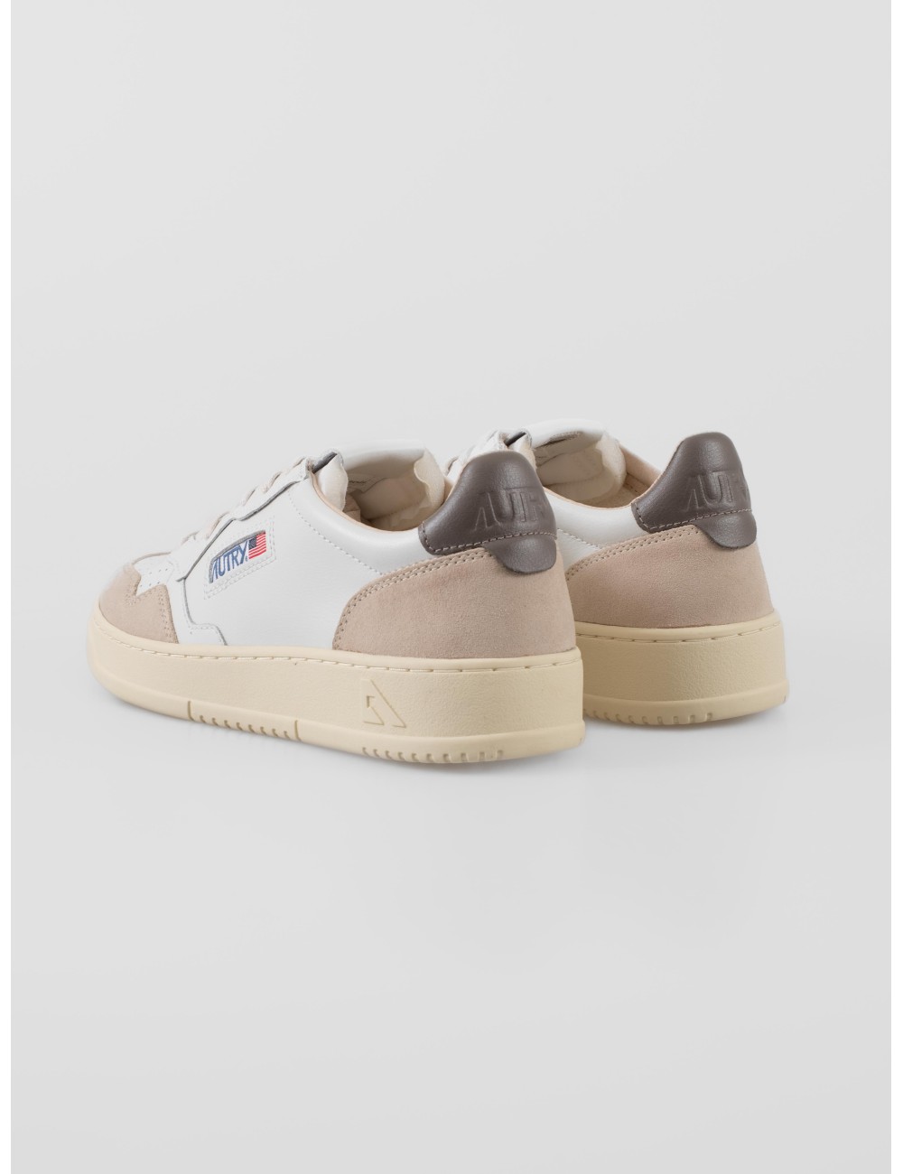 Zapatillas Medalist Low de Autry en blanco y morel - MARFRANC