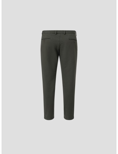 Pantalón chino para hombre en verde militar de MARFRANC