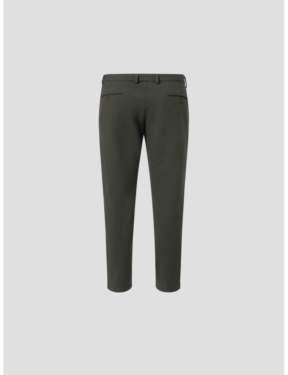 Pantalón chino para hombre en verde militar de MARFRANC Pantalón chino para hombre en verde militar de MARFRANC