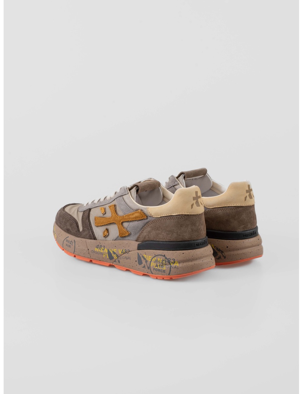 Premiata Mick 7866 hombre ante beige sneaker suela gráfica
- MARFRANC Premiata Mick 7866 hombre ante beige sneaker suela gráfica
- MARFRANC