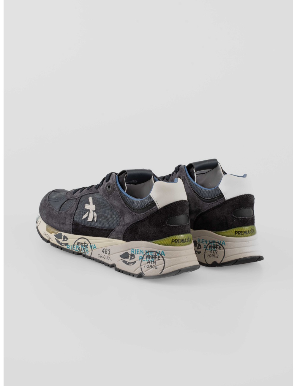 Premiata Mase 7819 sneaker gris técnico ante carbón suela gráfica
- MARFRANC Premiata Mase 7819 sneaker gris técnico ante carbón suela gráfica
- MARFRANC