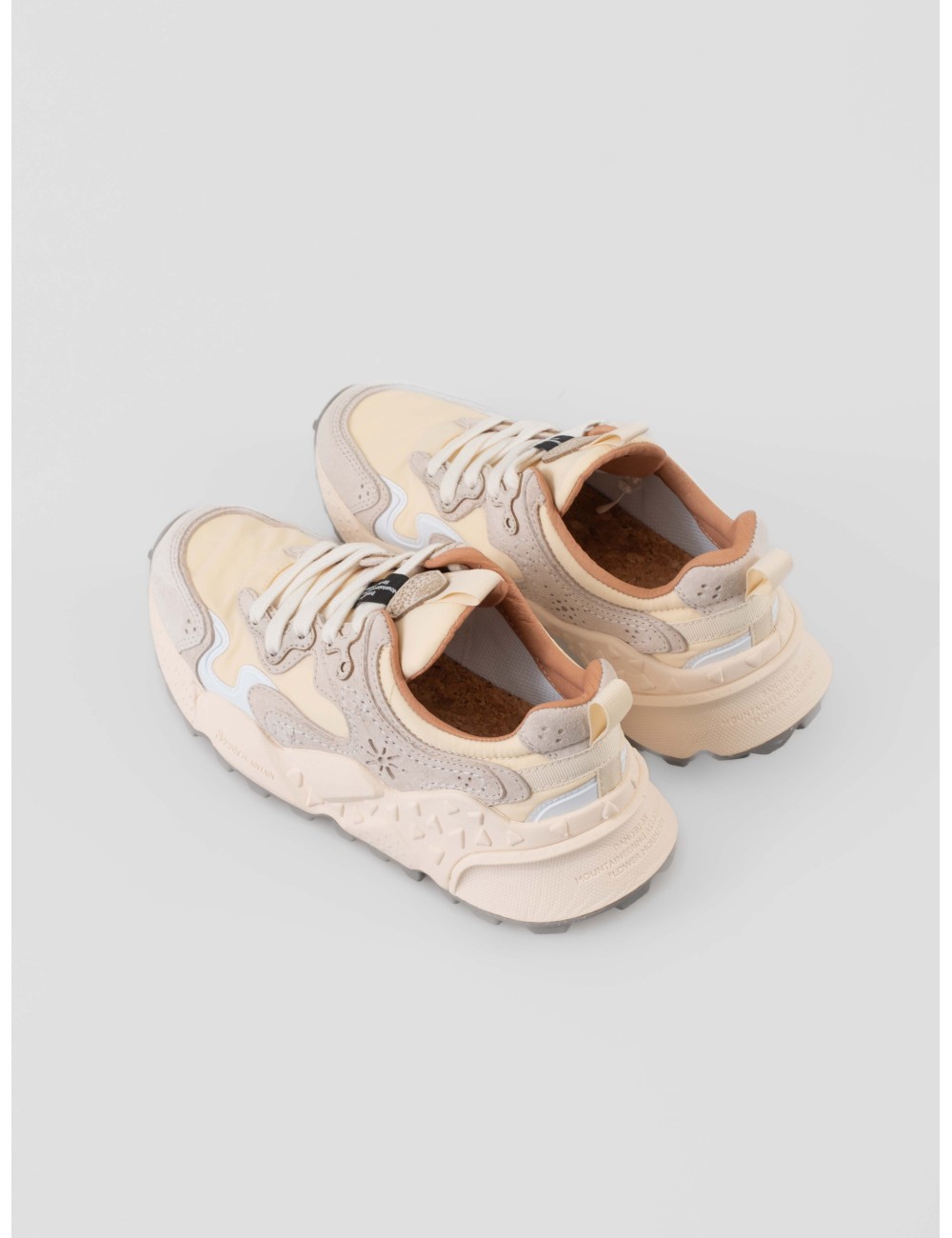 Flower Mountain Rulis UNI mujer sneaker beige ante suela técnica
- MARFRANC Flower Mountain Rulis UNI mujer sneaker beige ante suela técnica
- MARFRANC