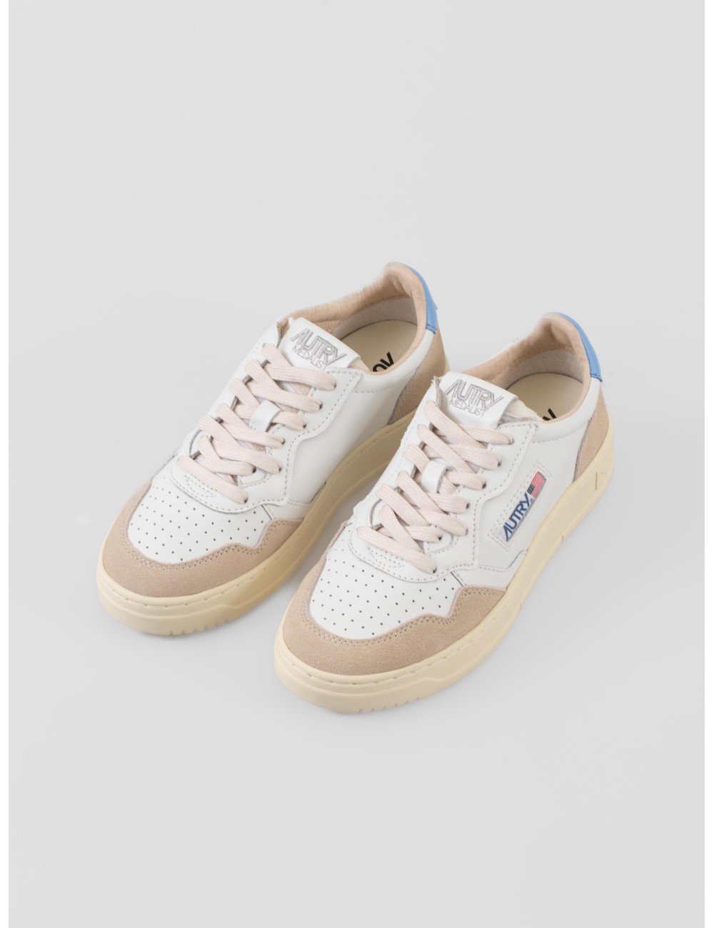 Autry Medalist Low mujer piel blanca ante beige talón azul
- MARFRANC Autry Medalist Low mujer piel blanca ante beige talón azul
- MARFRANC