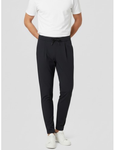 Pantalón largo HERNO para hombre en color negro, confeccionado en poliéster ligero - MARFRANC
