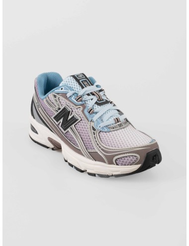 Zapatillas 740 unisex de New Balance, combinan un diseño retro running de los 2000 con detalles modernos - MARFRANC
