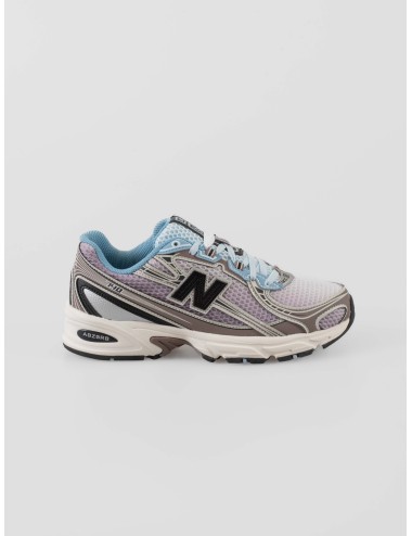 Zapatillas 740 unisex de New Balance, combinan un diseño retro running de los 2000 con detalles modernos - MARFRANC