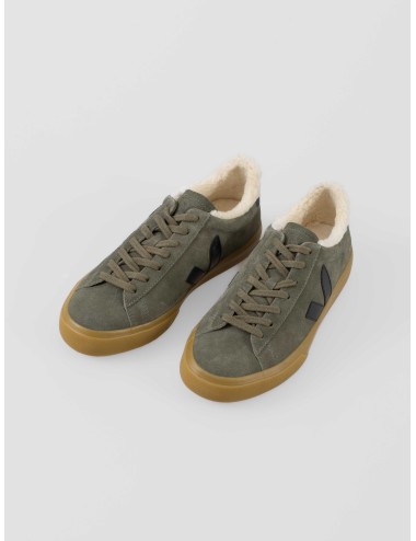 Zapatillas bajas Campo Winter Suede de VEJA en color verde con detalles negros - MARFRANC