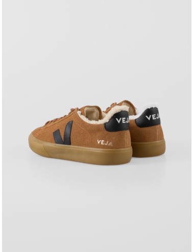 Zapatillas bajas Campo Winter Suede de VEJA en color camel con detalles negros - MARFRANC