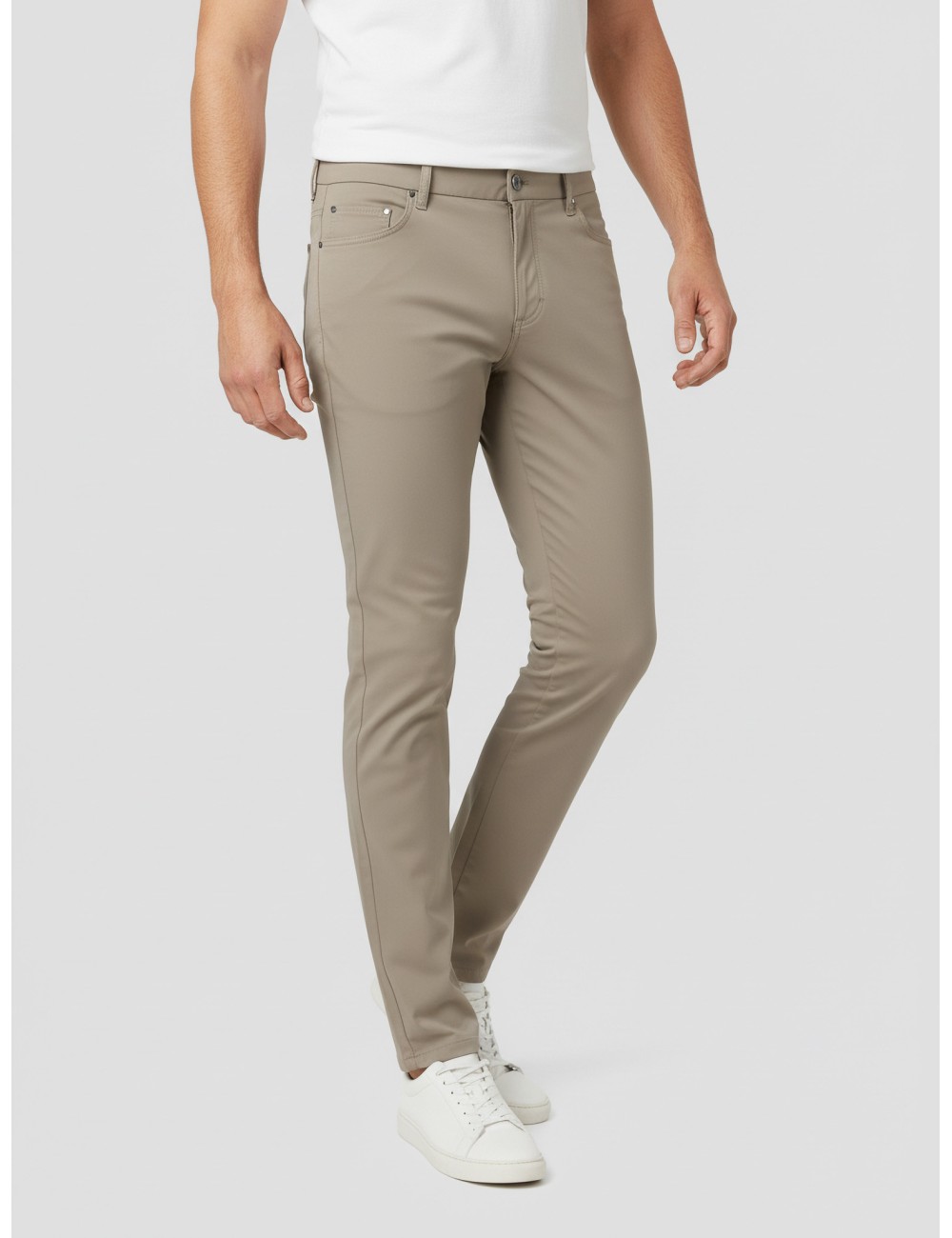 Pantalón chino Surflex tabacco de RRD, corte regular, tejido técnico stretch y transpirable - MARFRANC