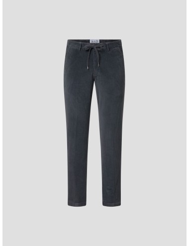 Pantalón de pana de MARFRANC en color gris.