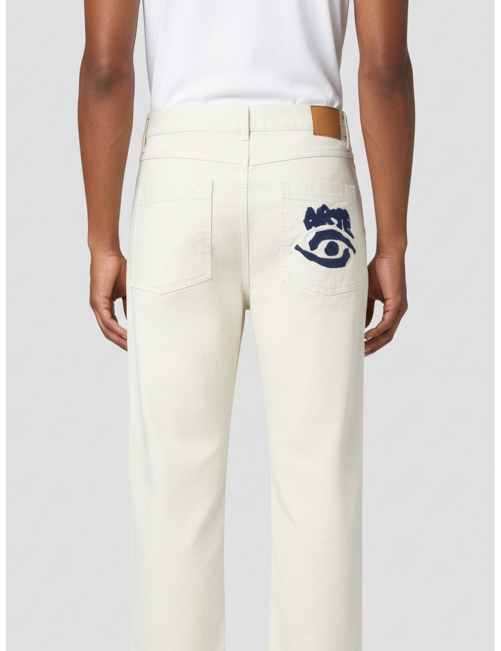 Pantalón BACK POCKET GRAPHIC en color crema de ARTE - MARFRANC