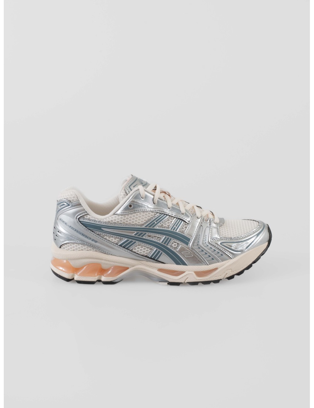 Zapatillas ASICS GEL-KAYANO 14 en color Cream/Ironclad, un icono retro de la década de 2000 - MARFRANC Zapatillas ASICS GEL-KAYANO 14 en color Cream/Ironclad, un icono retro de la década de 2000 - MARFRANC