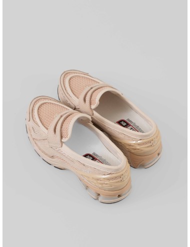 Las New Balance 1906L reinterpretan el icónico diseño 1906 con un enfoque contemporáneo y sin cordones - MARFRANC