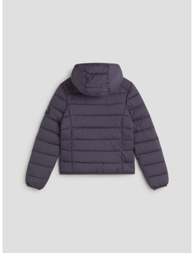 La chaqueta Aspenalf de Ecoalf es una pieza realizada 100 % en poliéster reciclado con aislamiento PrimaLoft - MARFRANC