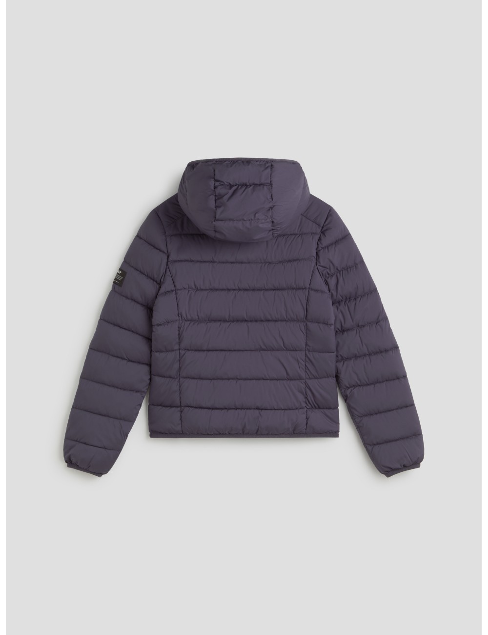 La chaqueta Aspenalf de Ecoalf es una pieza realizada 100 % en poliéster reciclado con aislamiento PrimaLoft - MARFRANC