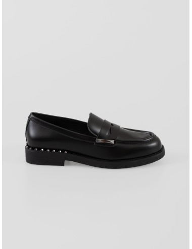 Loafer Ash Whisper Studs mujer en piel negra con tachuelas plateadas – slip-on elegante y moderno - MARFRANC
