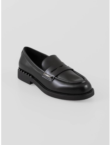 Loafer Ash Whisper Studs mujer en piel negra con tachuelas plateadas – slip-on elegante y moderno - MARFRANC