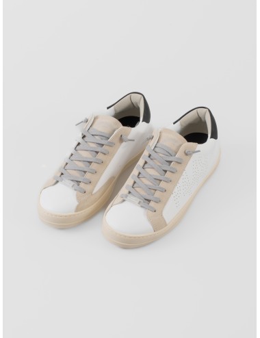 Sneaker P448 Cor John 1 hombre en piel blanca reciclada con detalles negros — diseño sostenible - MARFRANC