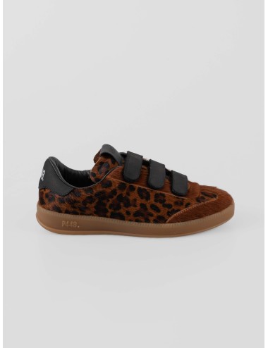 Sneaker P448 Capri Leopard mujer en piel de pelo estampado leopardo (Leo-Dark) con tiras negras y suela amber gum - MARFRANC